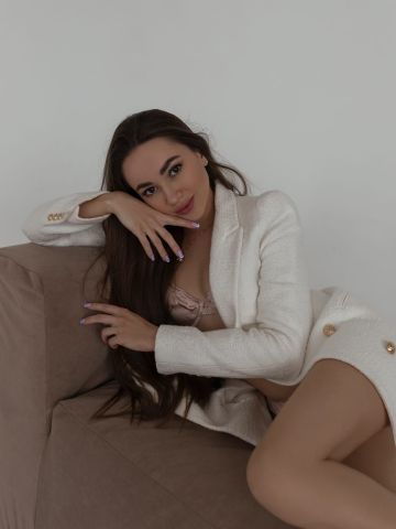 Алина